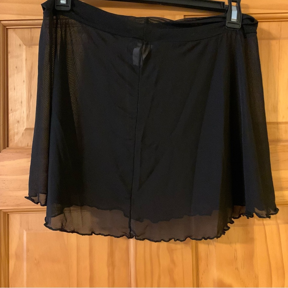 VENUS Black Swim Coverup Skirt
